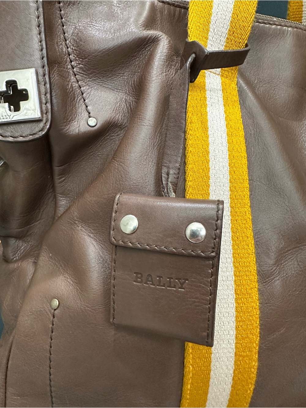 Bally Taprus Brown Leather Travel Tote Weekender Bag Lock Key & Pouch - Picture 6 of 16